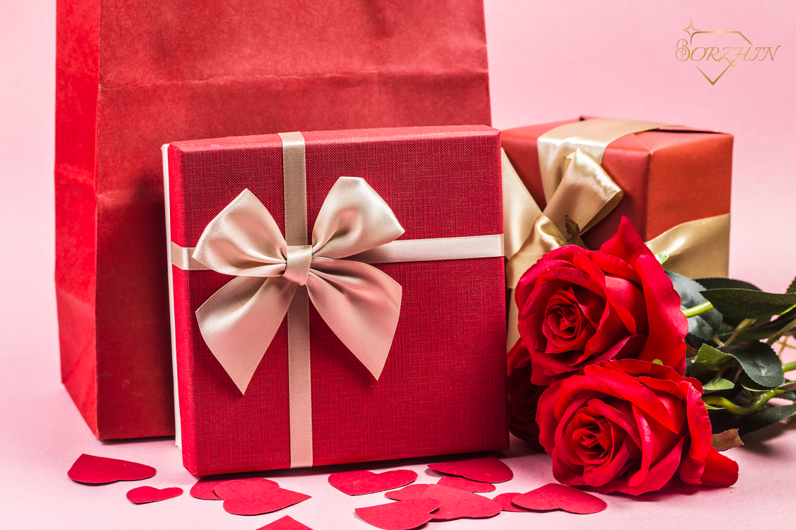 کادو ولنتاین برای دختر چی بگیریم