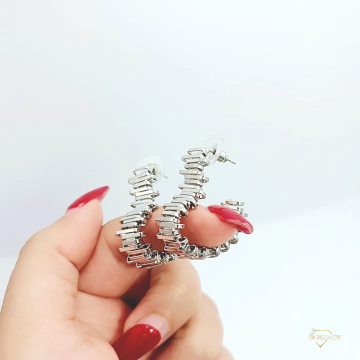 گوشواره استیل زنانه طرح تی - نمای 2