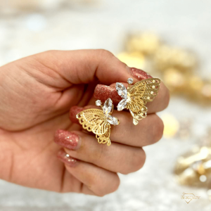 گوشواره استیل زنانه طرح پروانه نگین دار